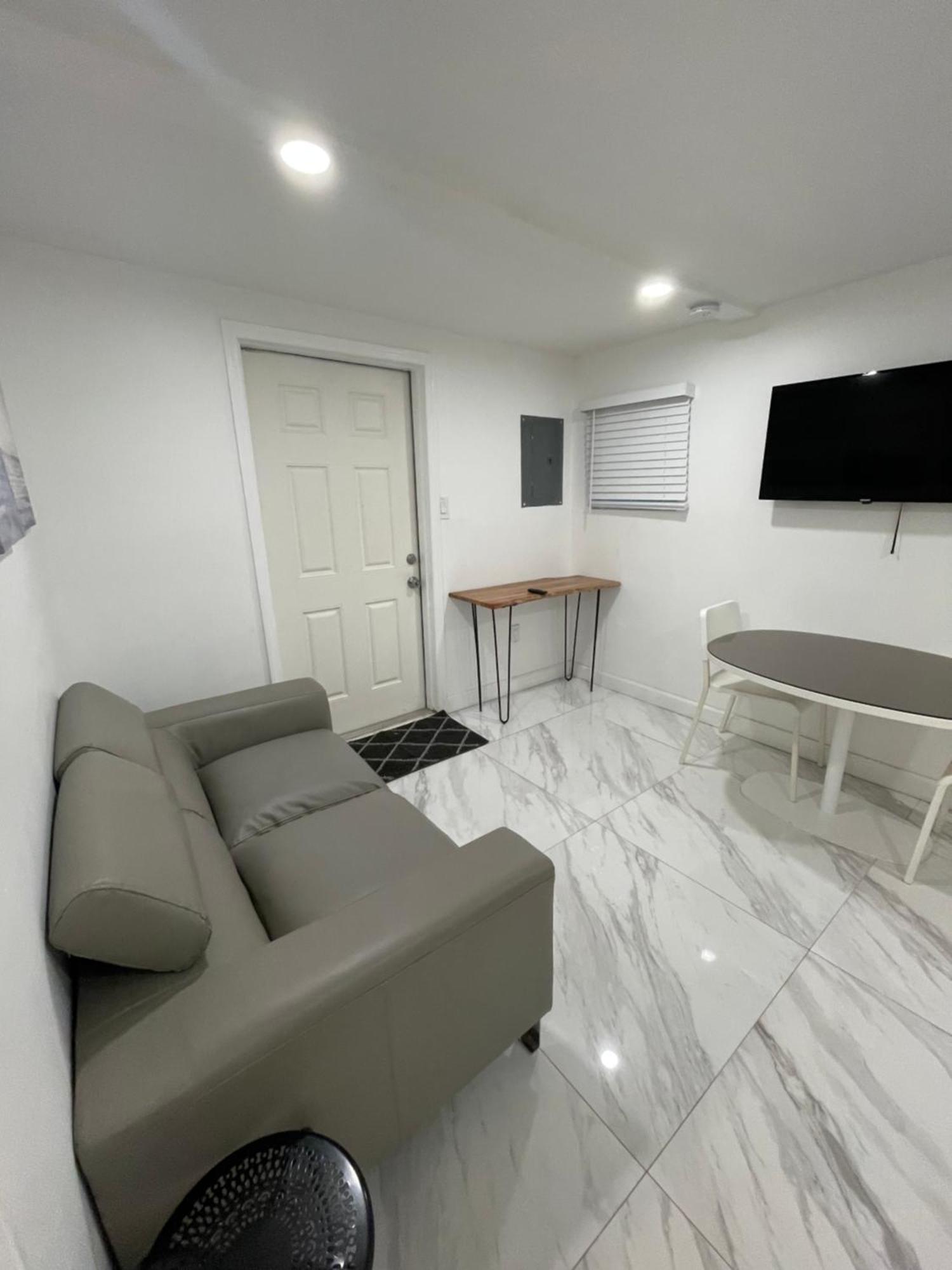 Downtown Ftl Apartments On The River Fort Lauderdale Ngoại thất bức ảnh